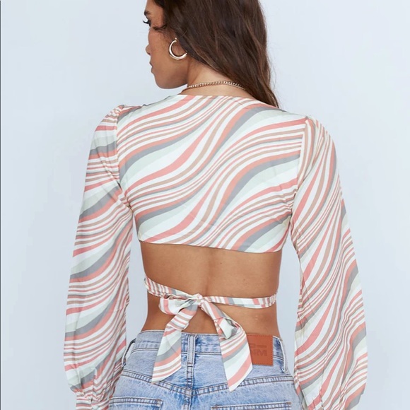 Princess Polly | Halle Long Sleeve Top | US 2 - Picture 3 of 4